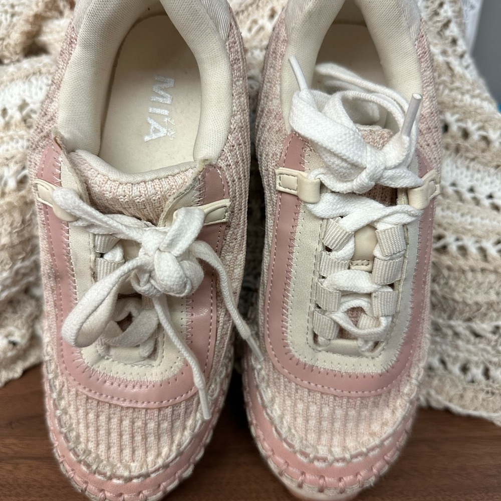 MIA Girl's Karin (Little Big Kid) Sneaker - Picture 8 of 10